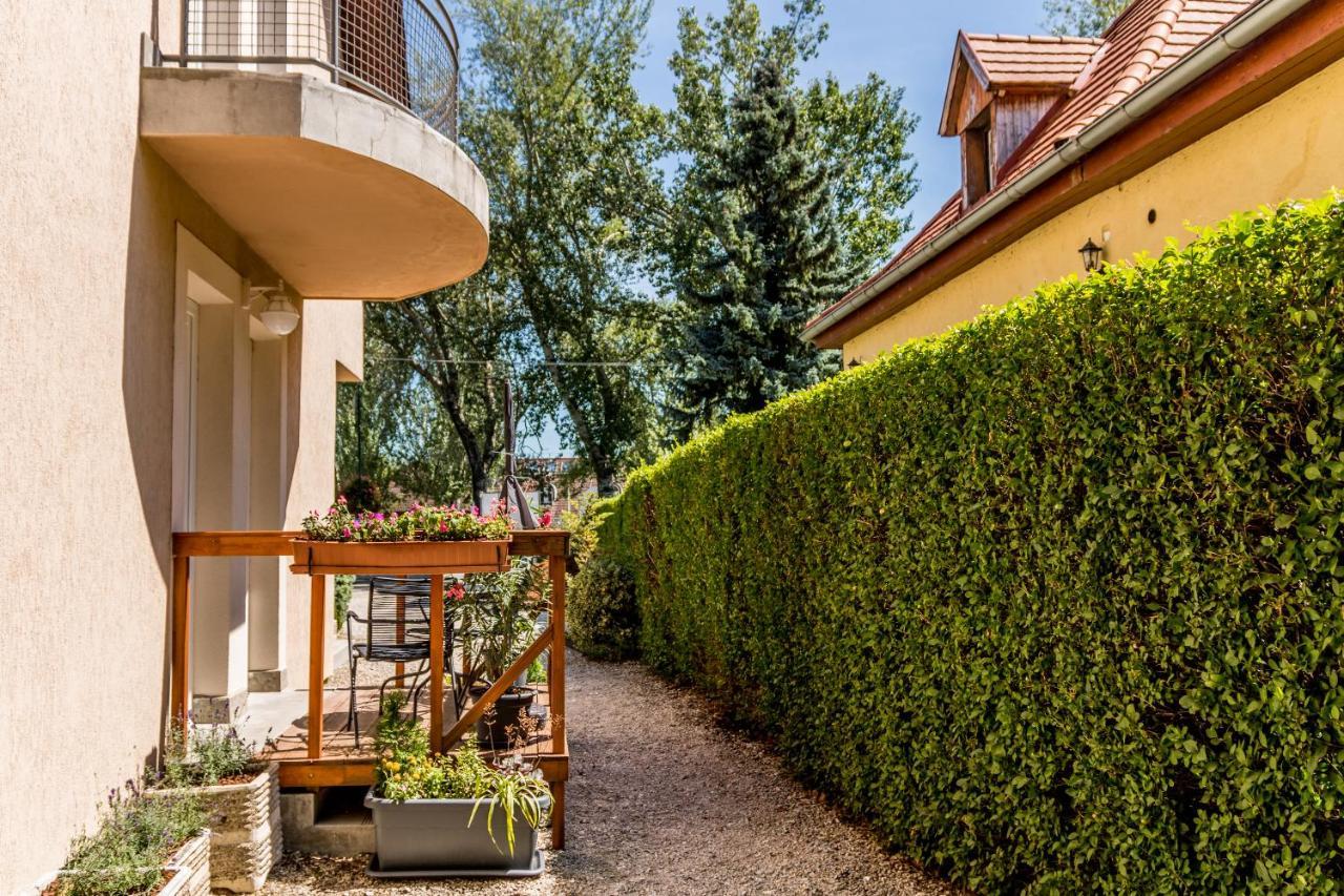 Villa 21 Boutique Rooms Balatonalmádi Zewnętrze zdjęcie